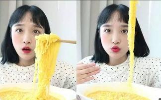 网红忆崽崽的吃瓜视频